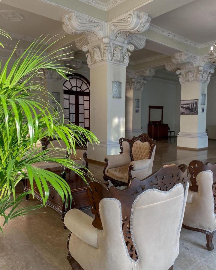 Ritsa Hotel Sukhumi Exterior foto